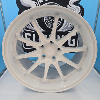 11G-009 White