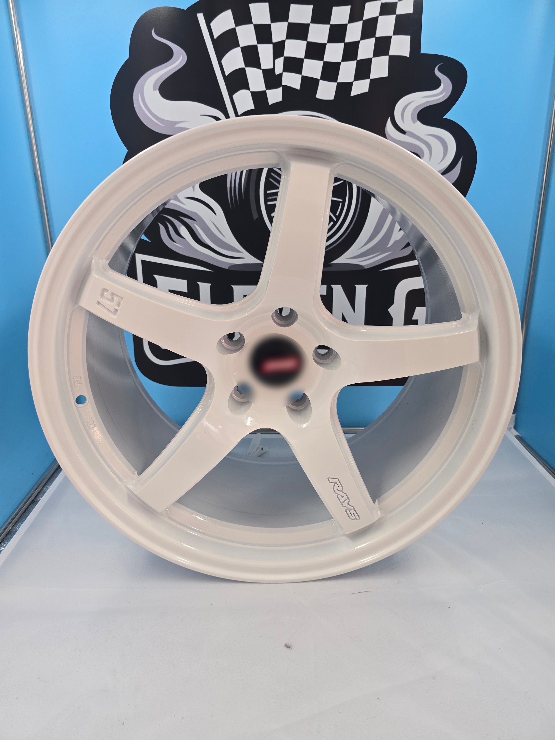 11G-004 White